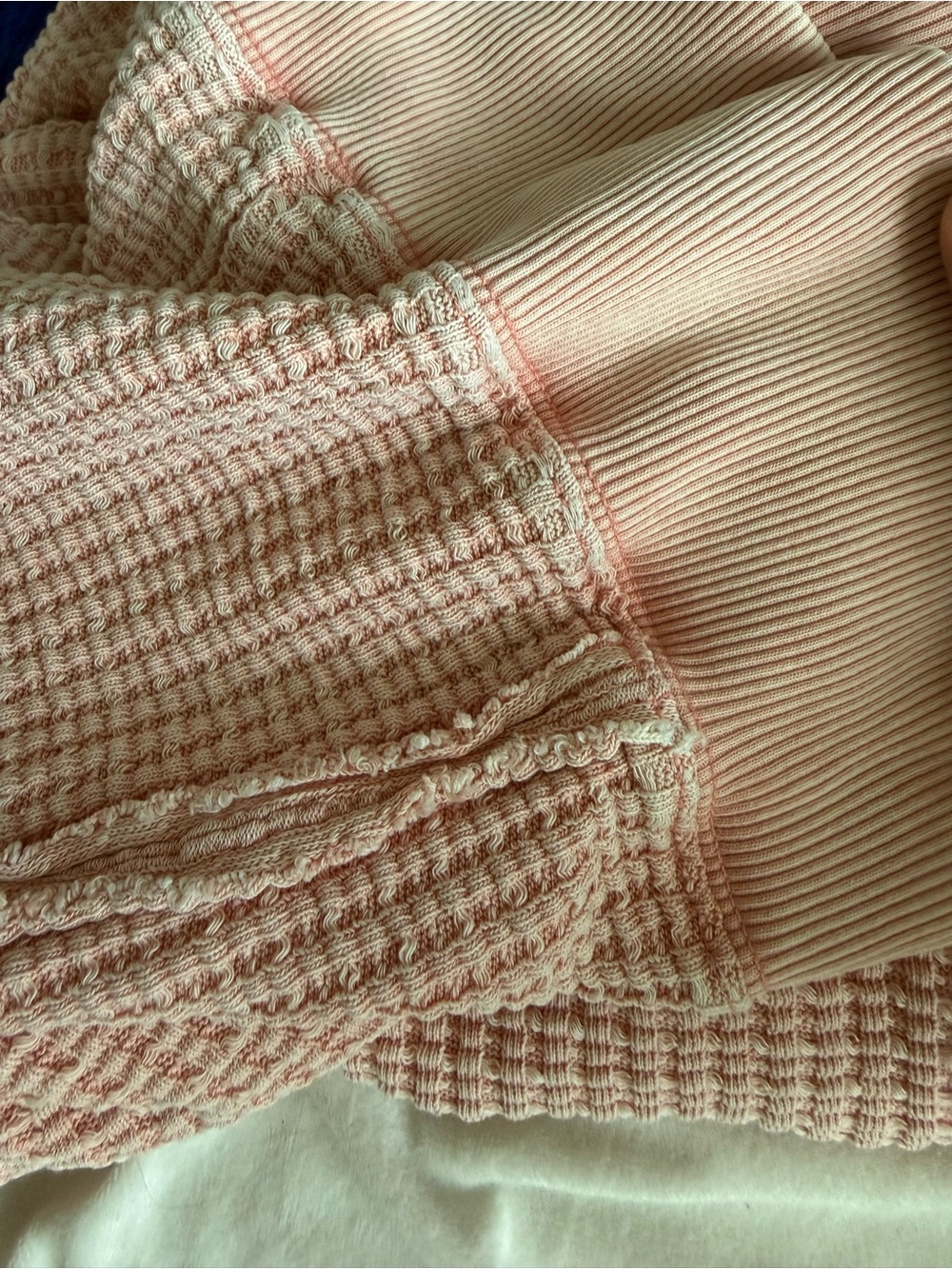 American Eagle Camden pinkWomen's Waffle Knit Oversized Sweater - Picture 5 of 7